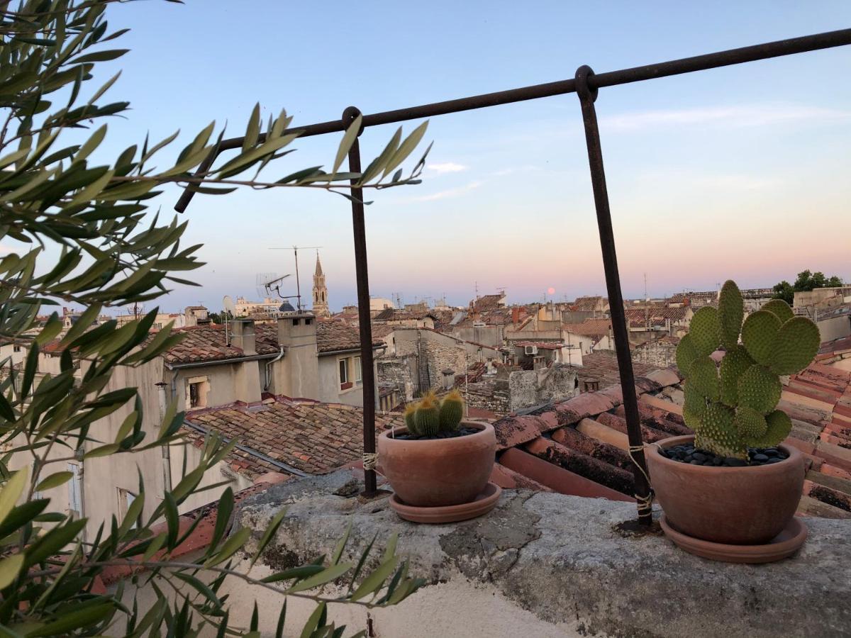 Appartement Avec Terrasse Panoramique Au Coeur De Nimes Nîmes Exterior foto
