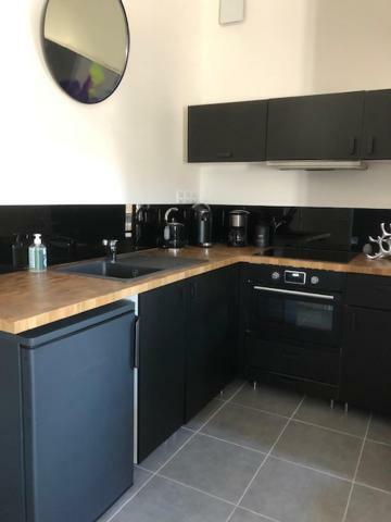 Appartement Avec Terrasse Panoramique Au Coeur De Nimes Nîmes Exterior foto